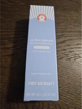 First Aid Beauty Ultra Repair Rescue Barrier Balm Skin Protectant 2.25 oz